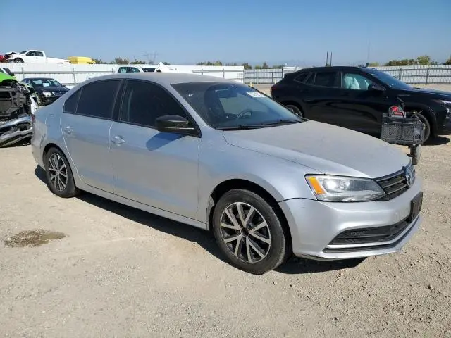 2016 VOLKSWAGEN JETTA SE  