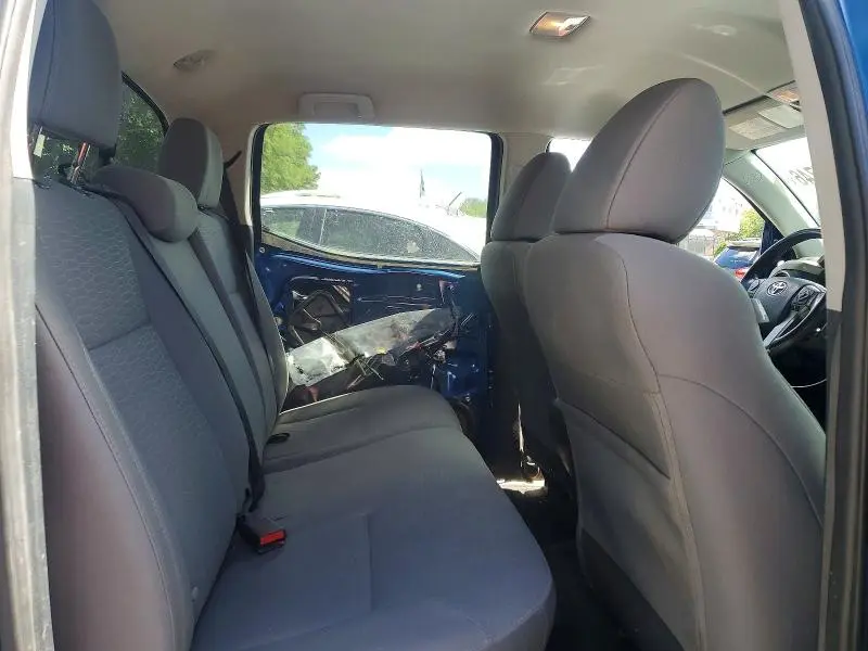 2017 TOYOTA TACOMA SR5 V6  