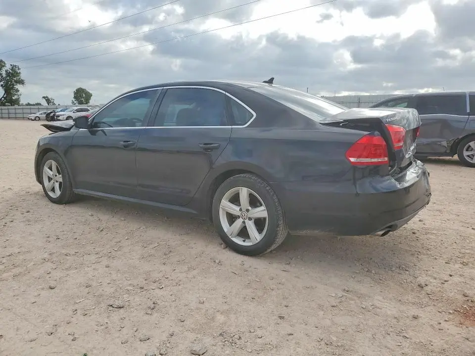 2012 VOLKSWAGEN PASSAT SE  