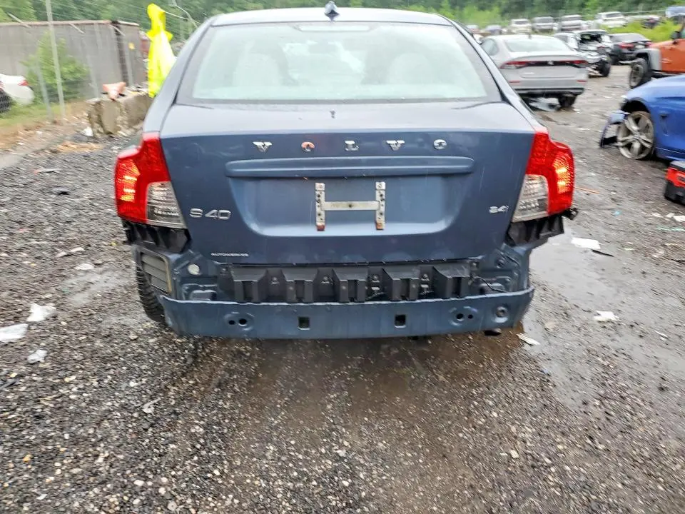 2010 VOLVO S40 2.4I  