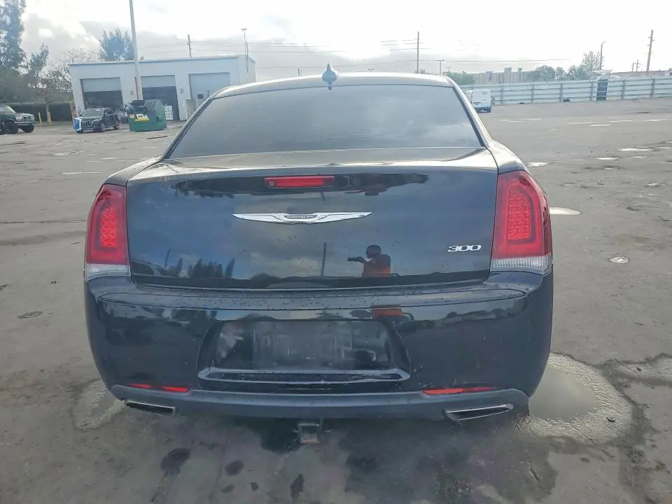 2019 CHRYSLER 300 TOURING  