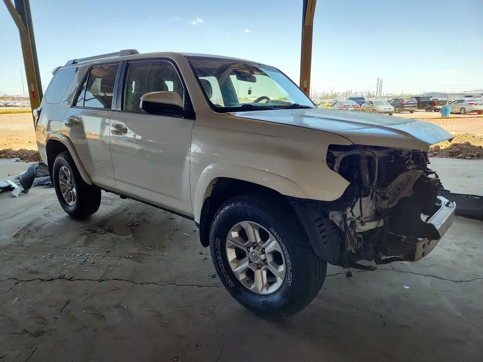 2015 TOYOTA 4RUNNER SR5  
