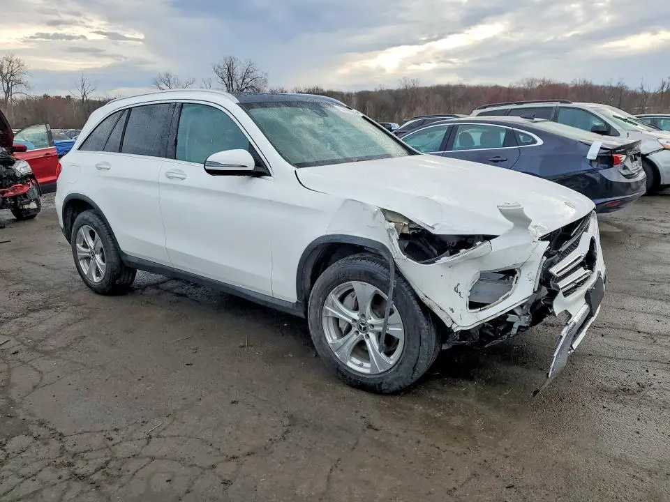 2017 MERCEDES-BENZ GLC 300 4MATIC  