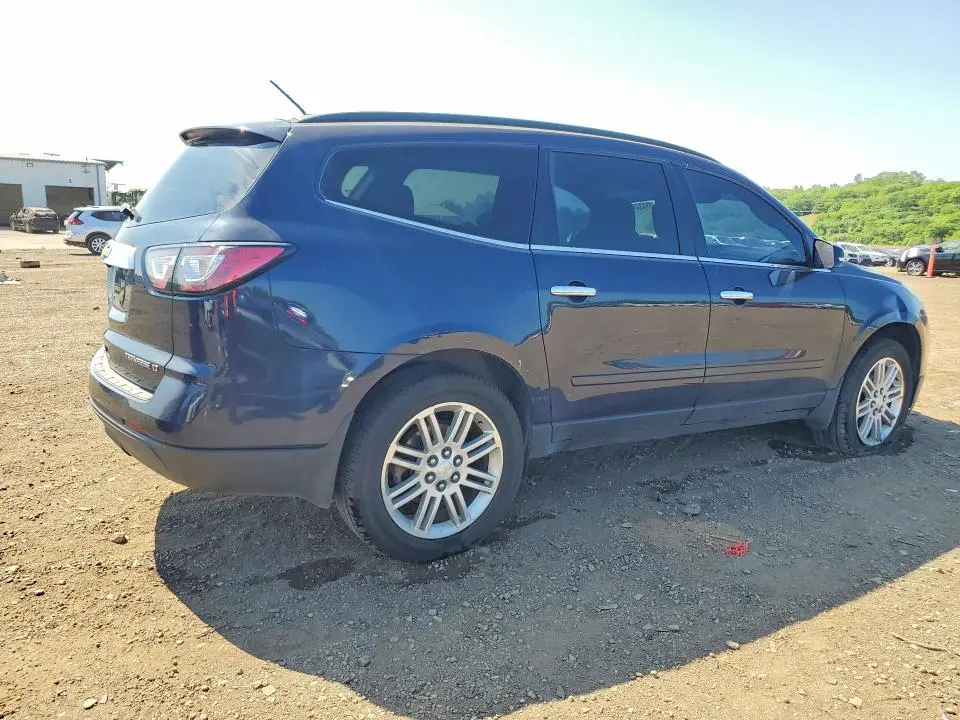 2015 CHEVROLET TRAVERSE LT  