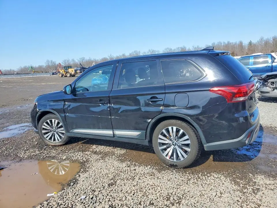 2019 MITSUBISHI OUTLANDER SE  