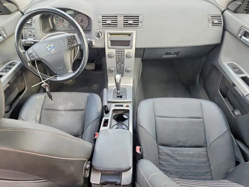 2010 VOLVO S40 2.4I  