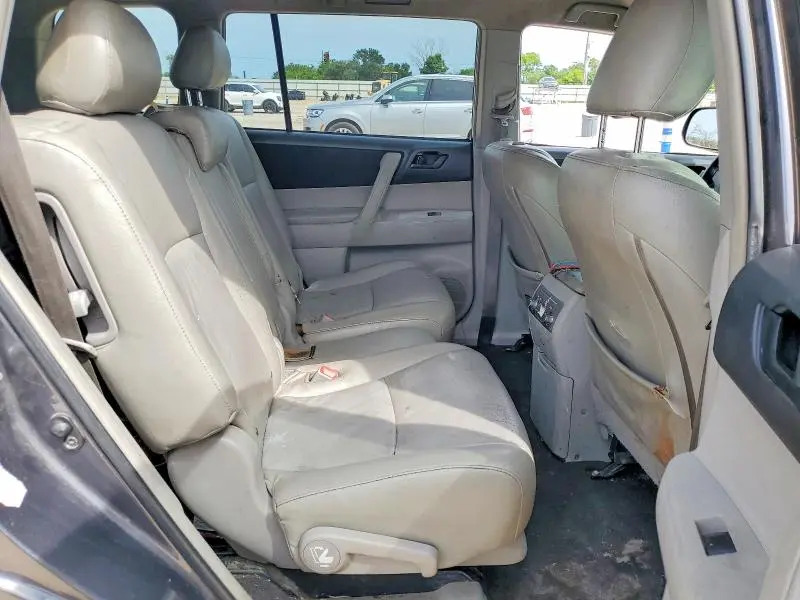 2012 TOYOTA HIGHLANDER BASE  