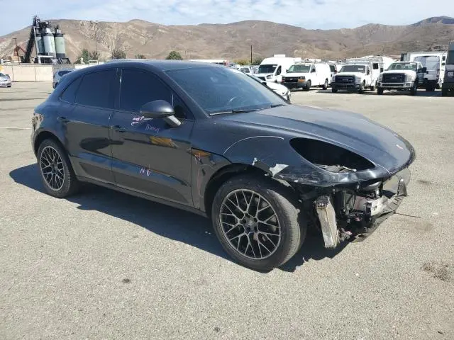 2018 PORSCHE MACAN S  
