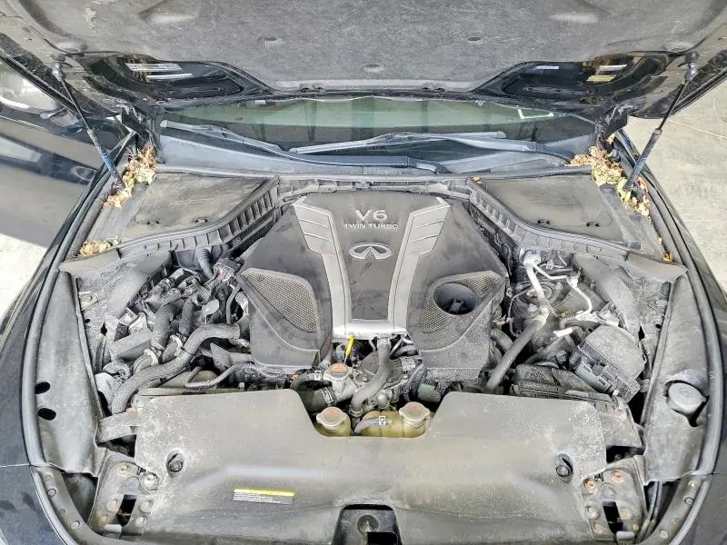 2018 INFINITI Q60 RED SPORT 400  