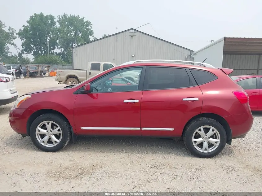 2011 NISSAN ROGUE SV