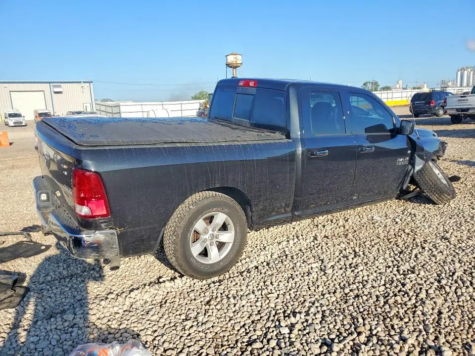2017 RAM 1500 SLT  