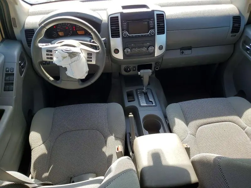 2017 NISSAN FRONTIER SV  