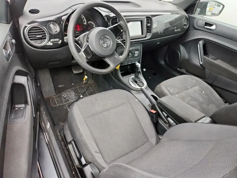 2013 VOLKSWAGEN BEETLE   