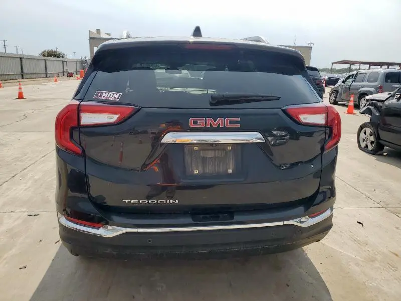 2022 GMC TERRAIN SLT  