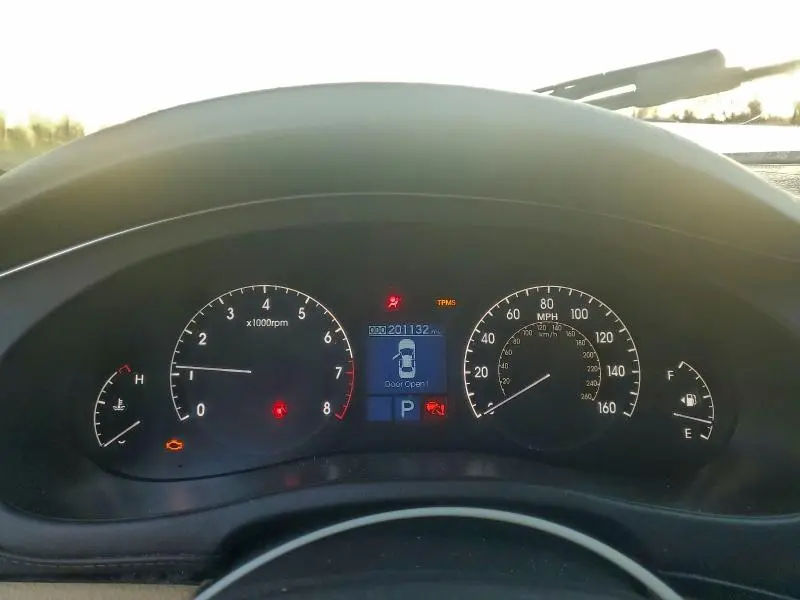 2011 HYUNDAI GENESIS 4.6L  