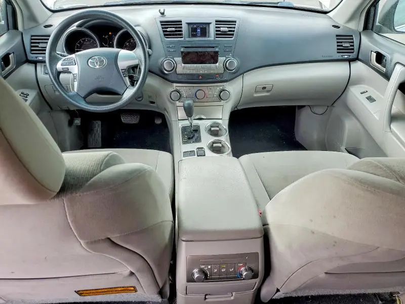 2011 TOYOTA HIGHLANDER BASE  