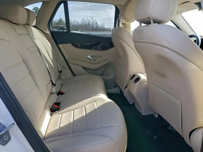 2018 MERCEDES-BENZ GLC 300  