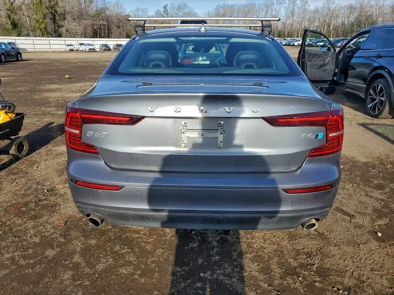 2019 VOLVO S60 T6 MOMENTUM  