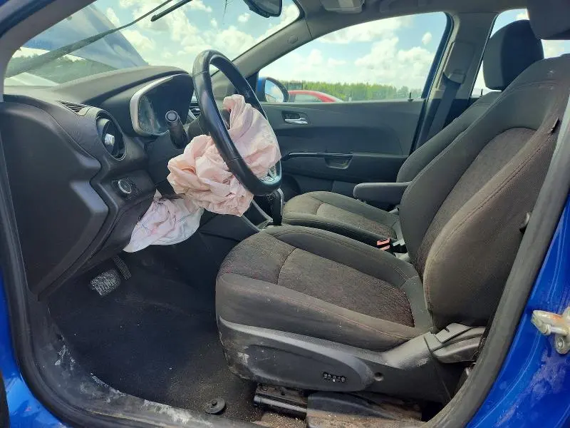 2017 CHEVROLET SONIC LT  