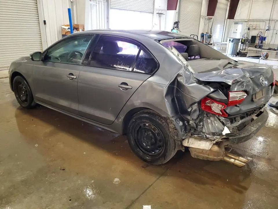 2012 VOLKSWAGEN JETTA SE  