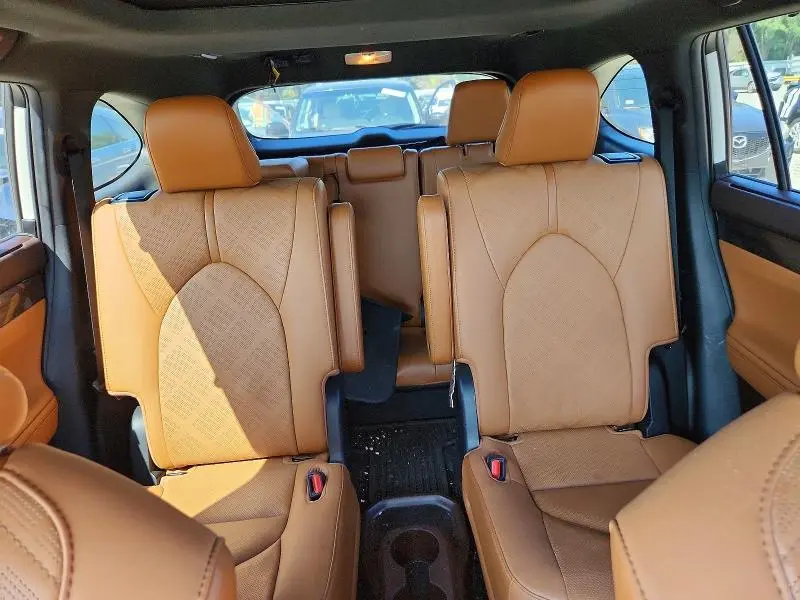 2021 TOYOTA HIGHLANDER HYBRID PLATINUM  