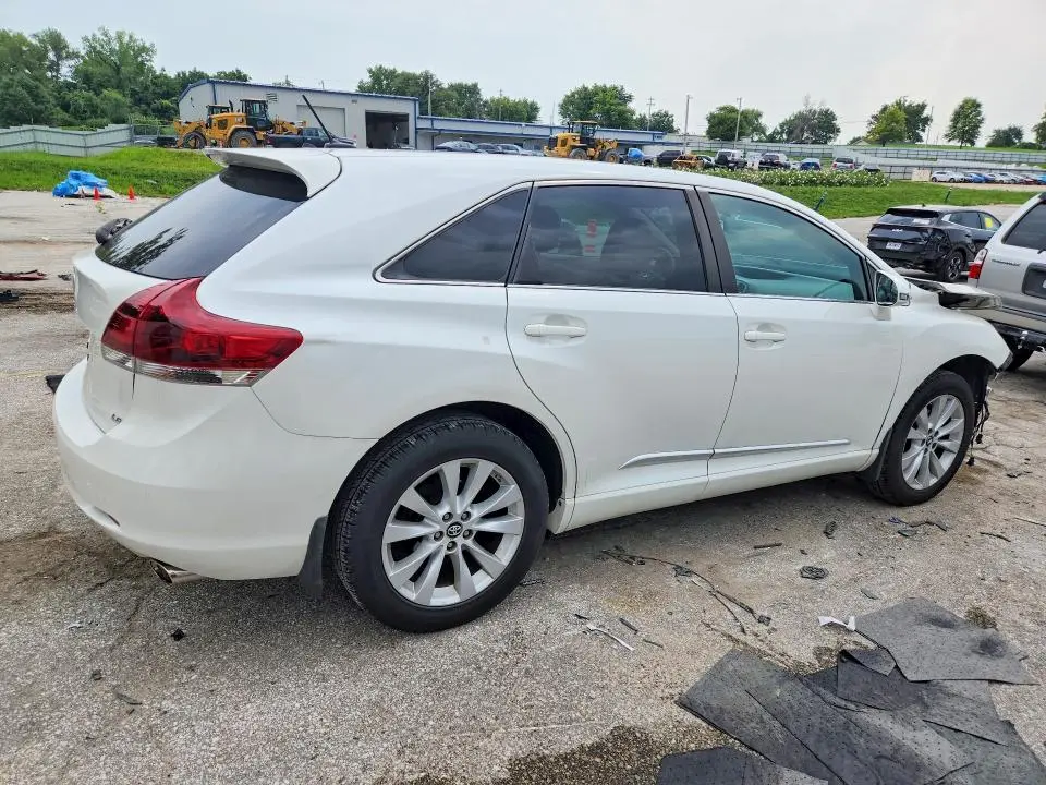 2013 TOYOTA VENZA LE  