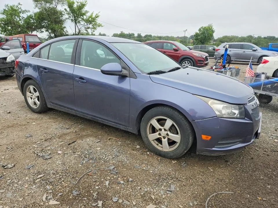 2013 CHEVROLET CRUZE LT  