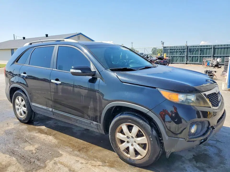 2012 KIA SORENTO LX  
