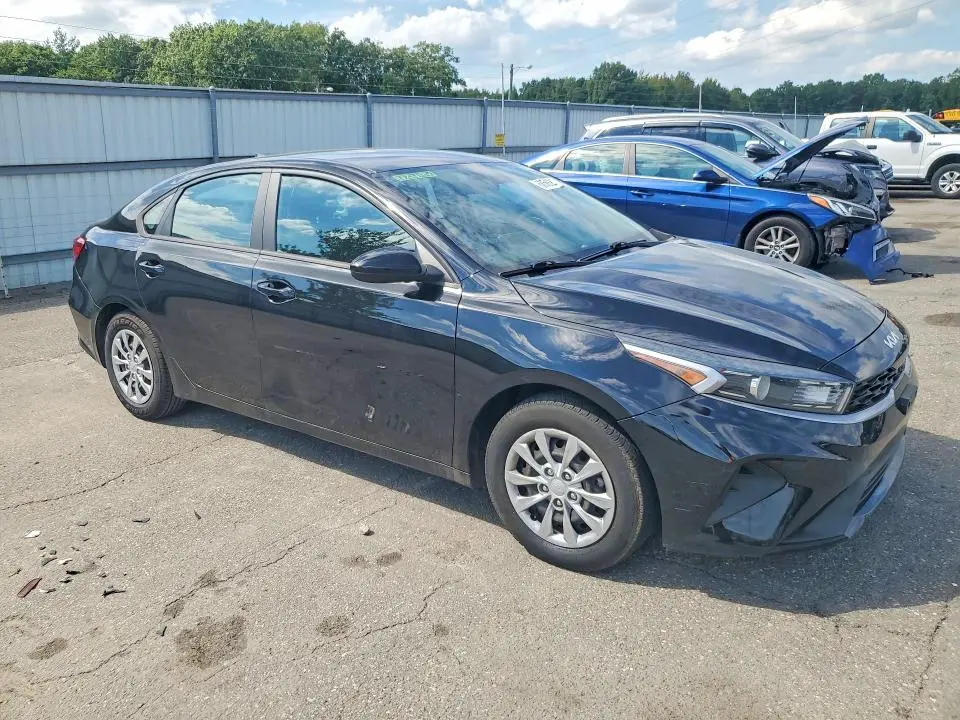 2022 KIA FORTE FE  