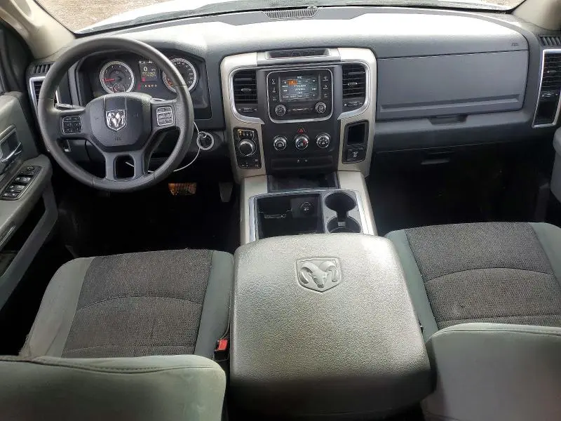 2014 RAM 1500 SLT  