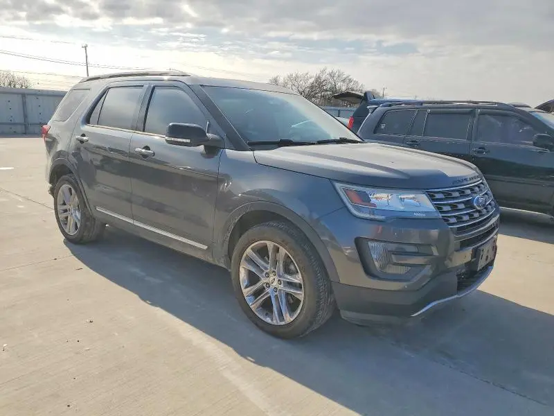 2016 FORD EXPLORER XLT  