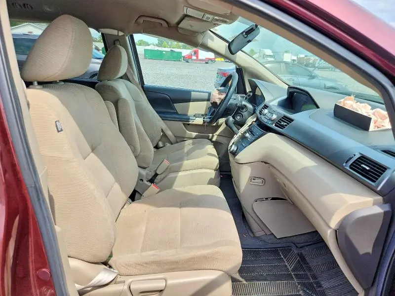 2012 HONDA ODYSSEY LX  