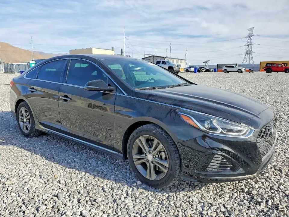 2018 HYUNDAI SONATA SPORT  
