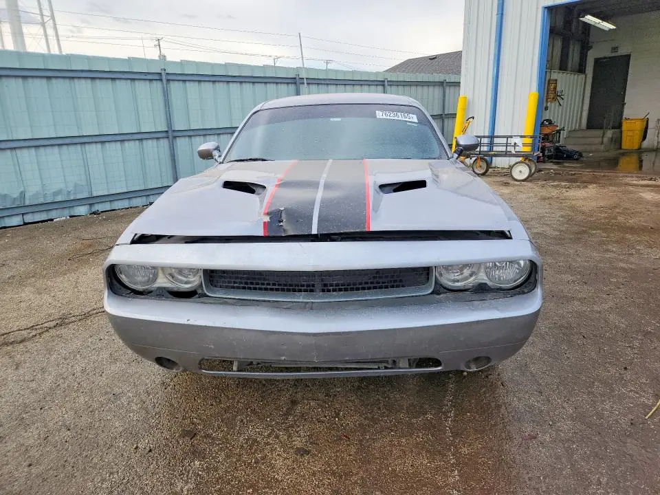 2013 DODGE CHALLENGER SXT  