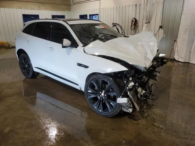 2019 JAGUAR F-PACE R - SPORT  