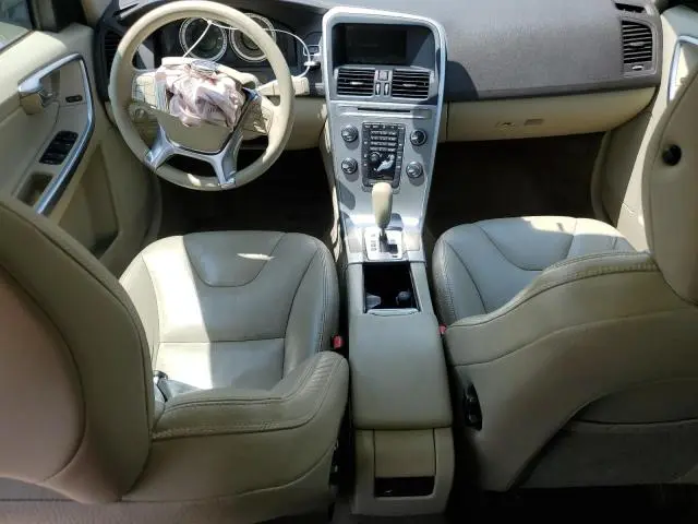 2011 VOLVO XC60 3.2  