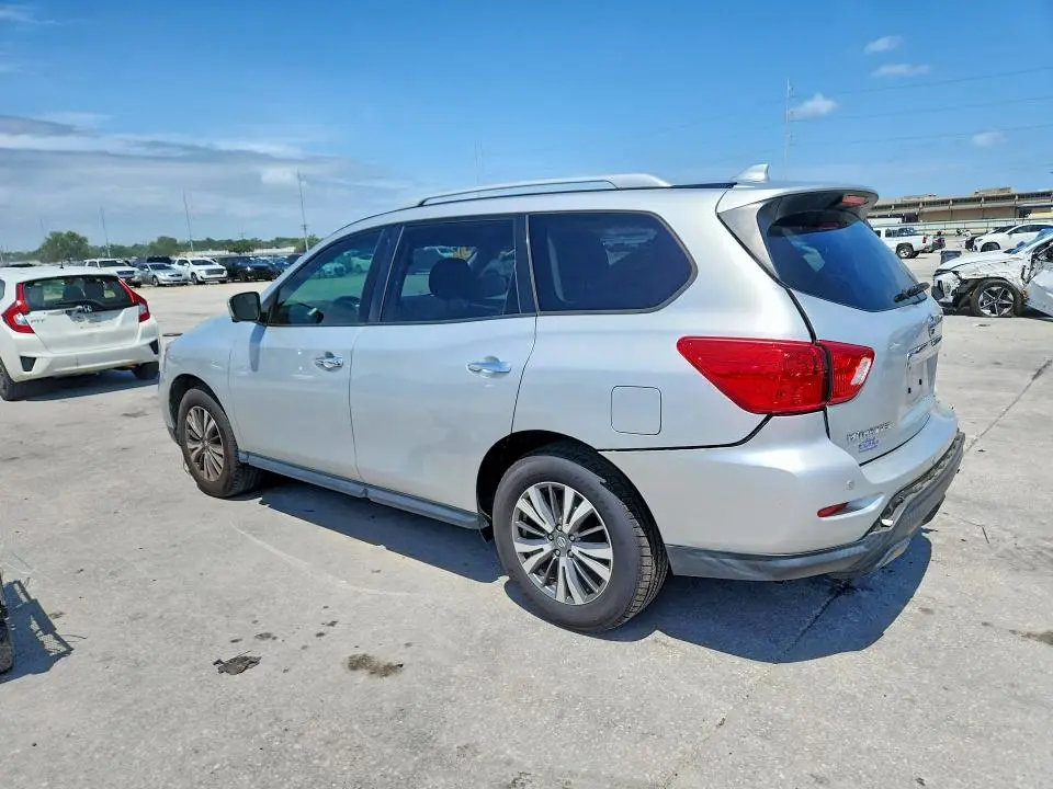 2019 NISSAN PATHFINDER SL  