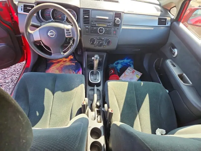 2011 NISSAN VERSA 1.8 S  
