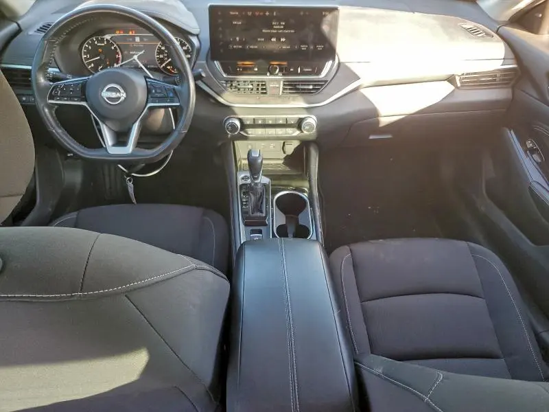2023 NISSAN ALTIMA SV  