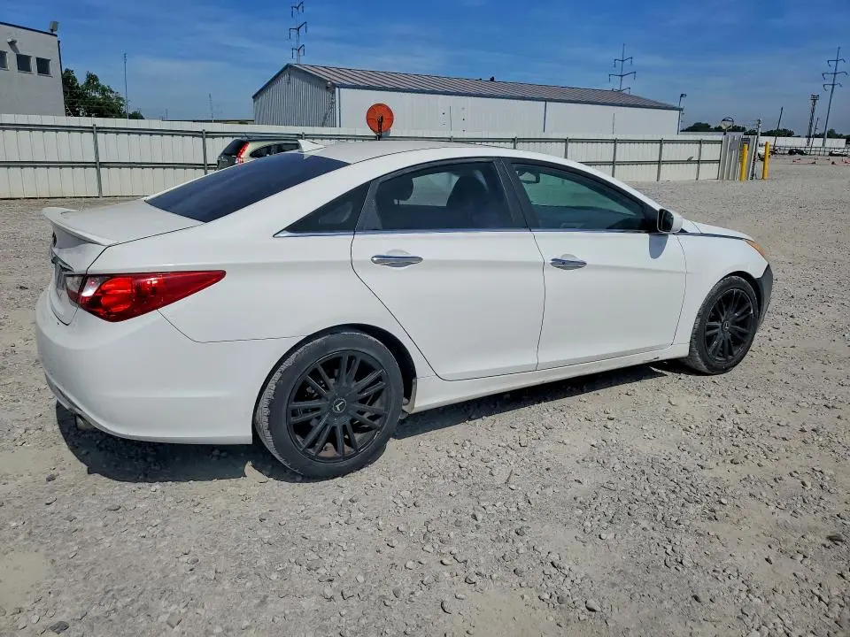 2012 HYUNDAI SONATA SE  