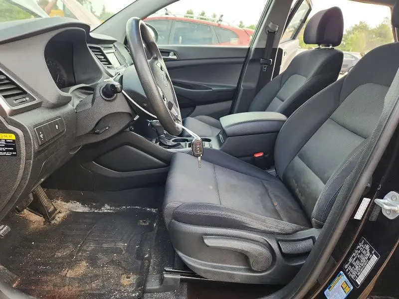 2018 HYUNDAI TUCSON SE  