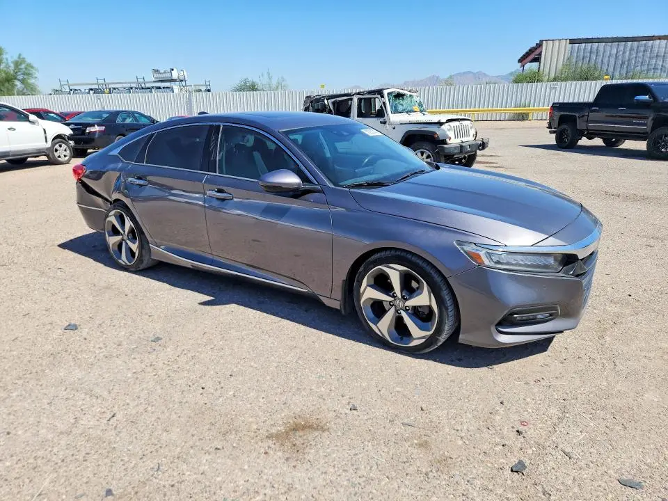 2018 HONDA ACCORD TOURING  