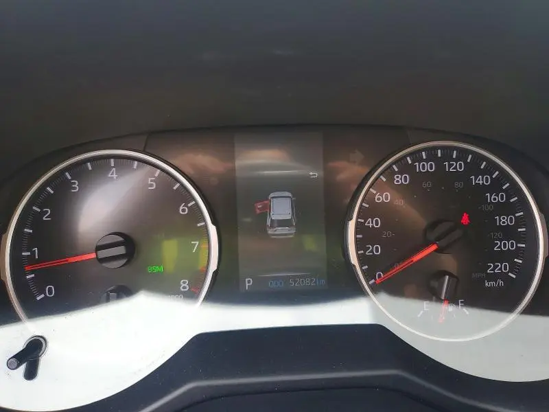 2020 TOYOTA RAV4 XLE  