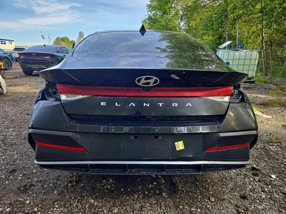 2024 HYUNDAI ELANTRA LUXURY  