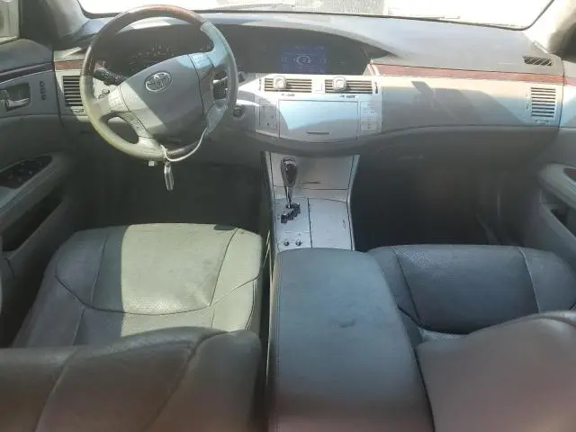 2010 TOYOTA AVALON XL  