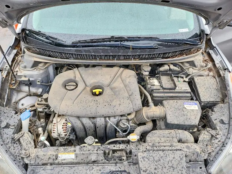 2011 HYUNDAI ELANTRA   
