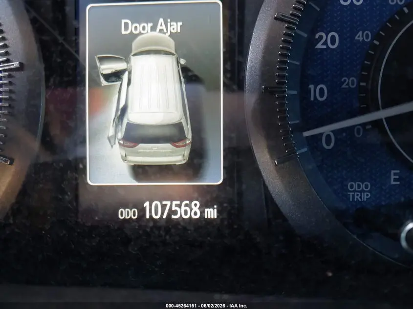 2019 TOYOTA SIENNA XLE 8 PASSENGER