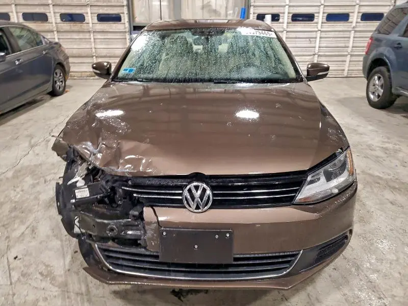 2014 VOLKSWAGEN JETTA SE  