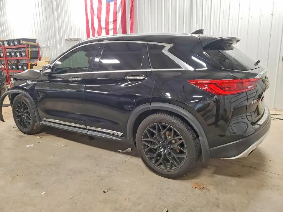 2019 INFINITI QX50 LUXE  