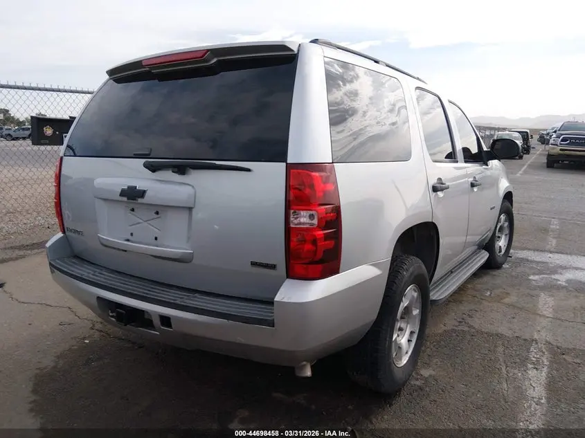 2010 CHEVROLET TAHOE LS